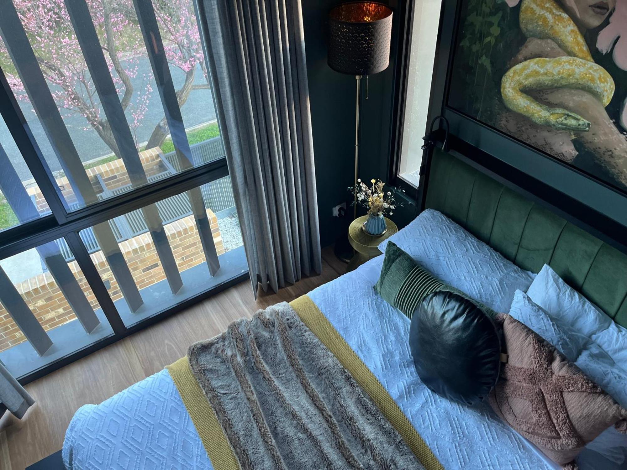 Braddon - Themed Micro In Canberra's Trendiest Neighborhood * Canberra